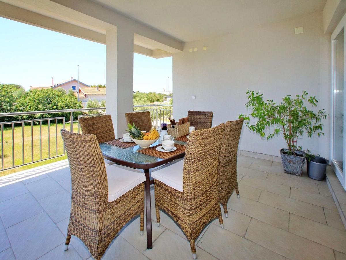 Sun-Kissed Apartment In Bibinje With Garden Oda fotoğraf